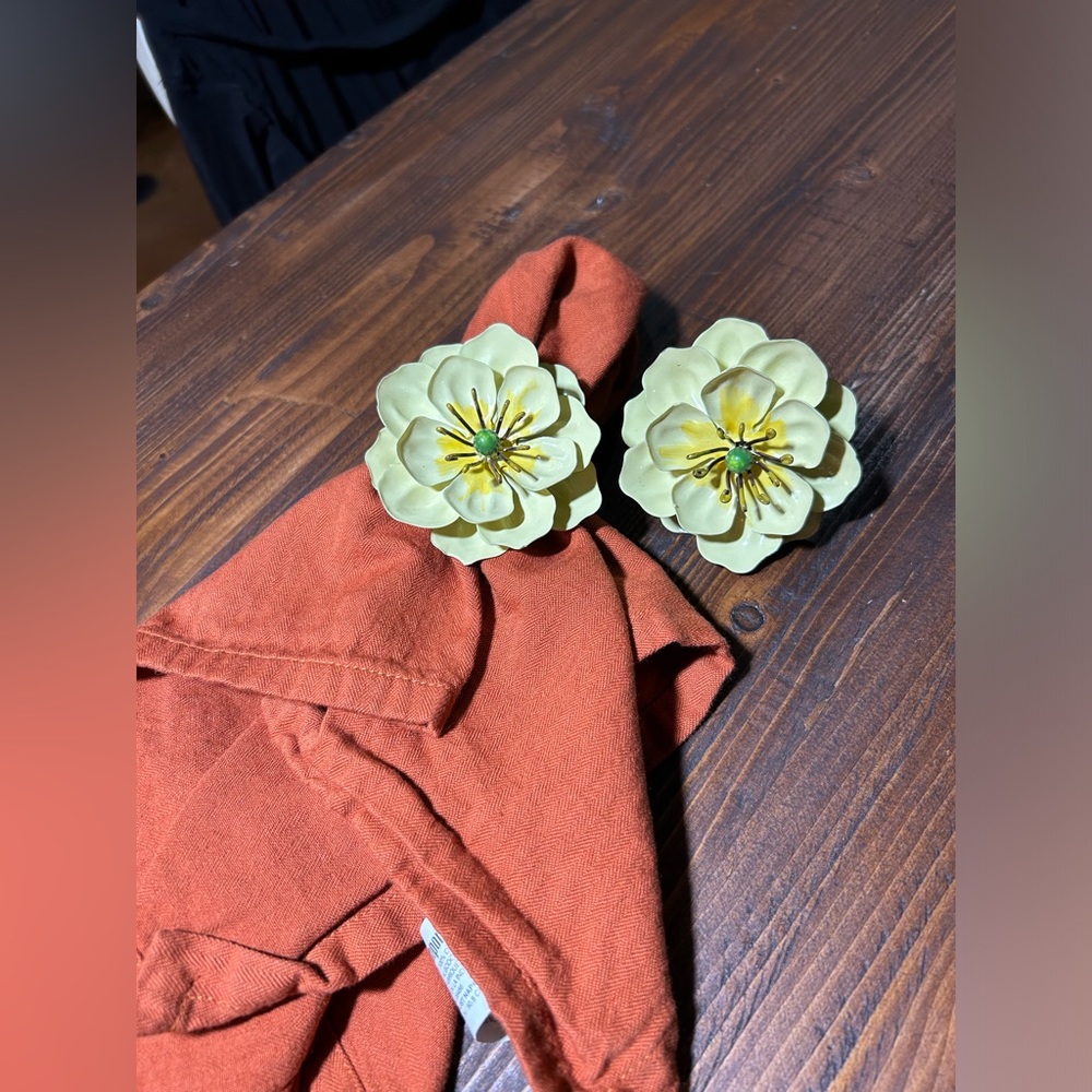 Flower Napkin Rings